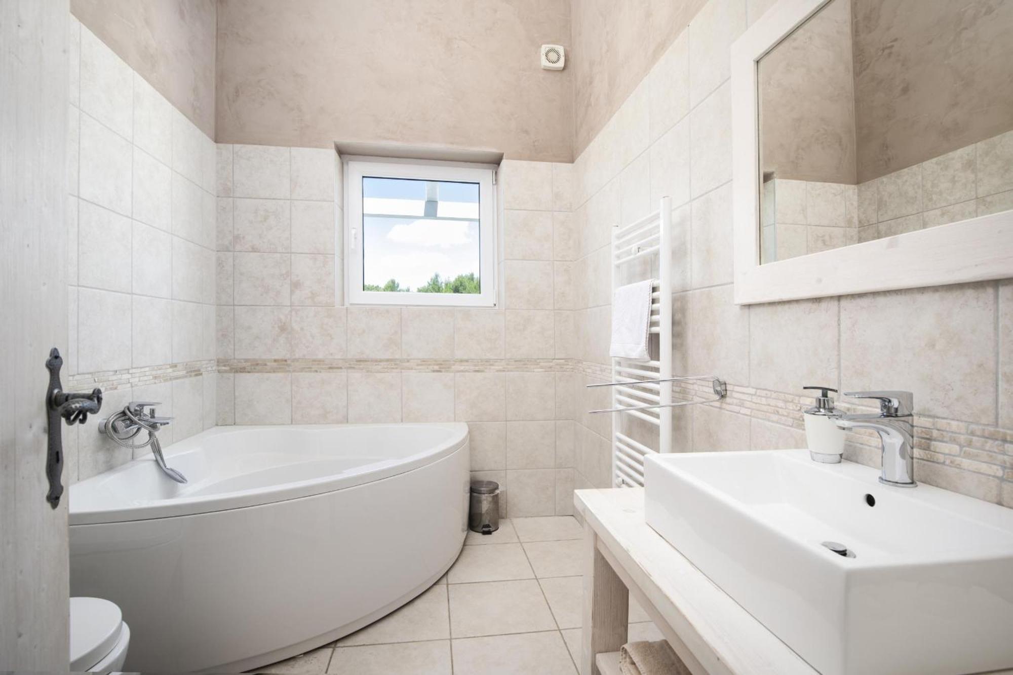 Villa Bella - Beautiful And Modern House With Pool, Souna, Jacuzzi & Playground, Liznjan - Istra Exteriér fotografie